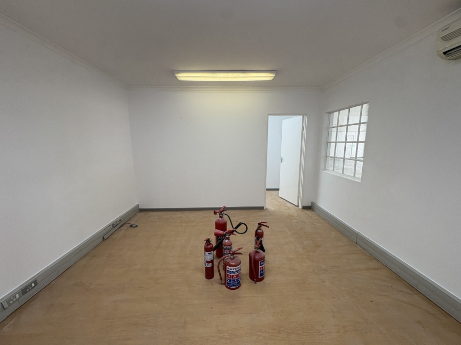 To Let Commercial Property for Rent in Montague Gardens Western Cape